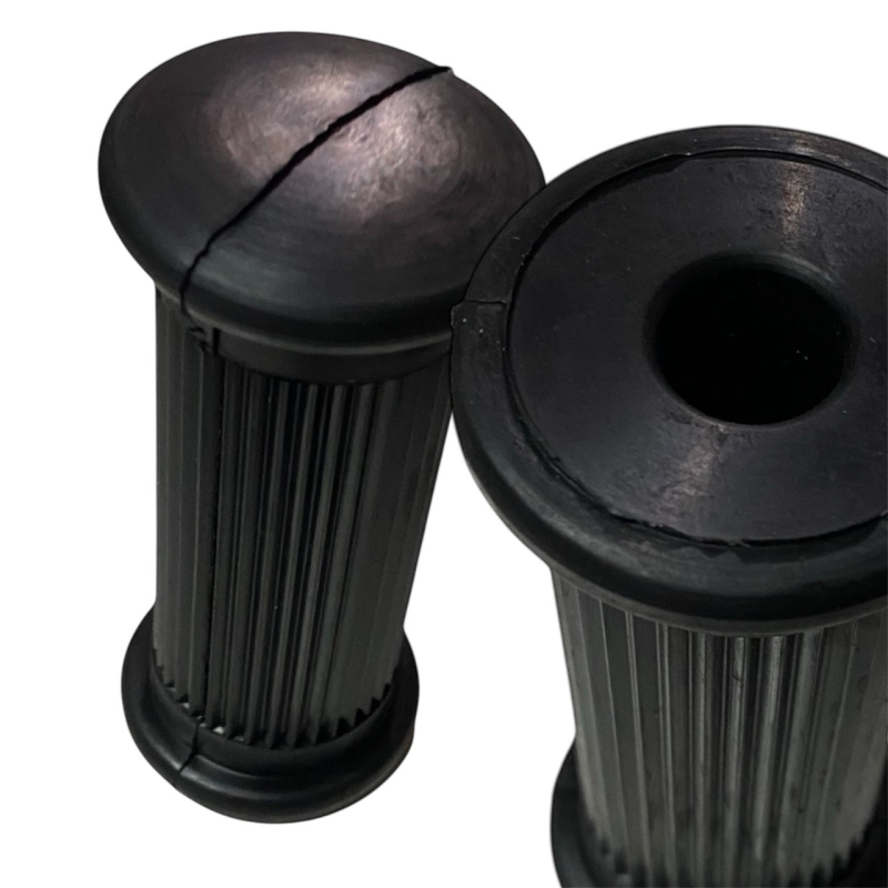 РУКОЯТКА КЕРМА ГУМОВА (ПРАВА/ЛІВА, 2ШТ) РУКОЯТКА КЕРМА ГУМОВА (ПРАВА/ЛІВА, 2ШТ)